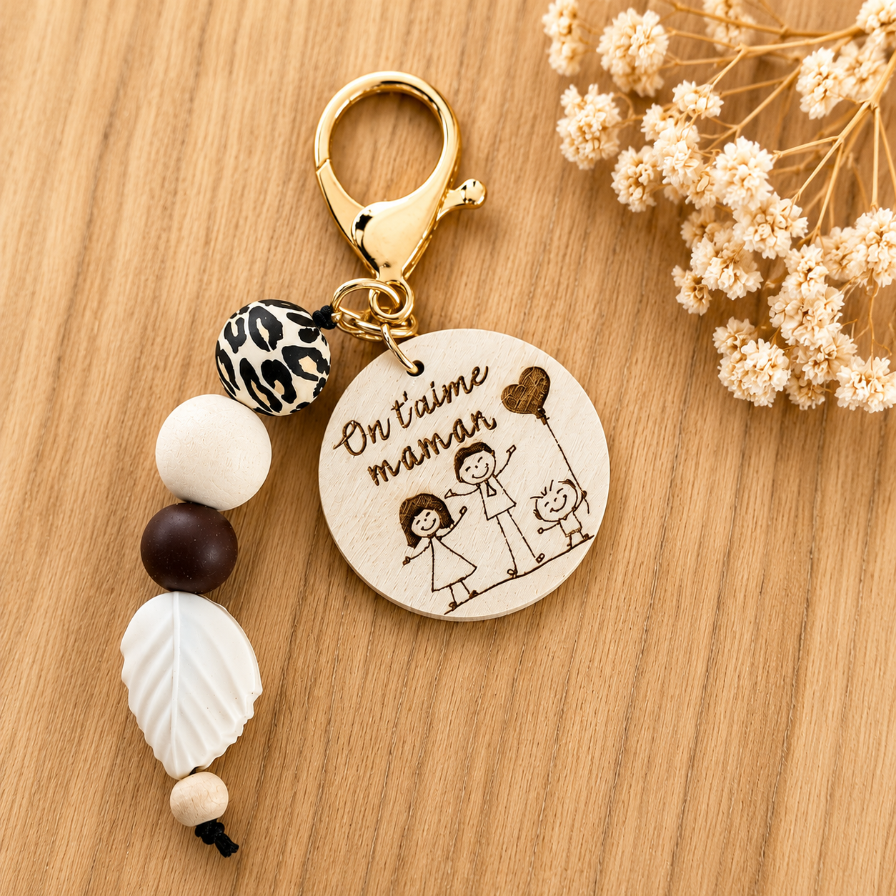 Porte clé léopard "on t'aime maman" — spécial maman en bois gravé, fait main