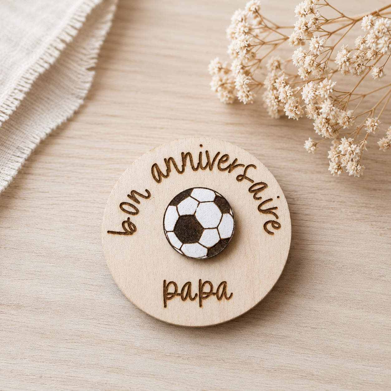 Magnet anniversaire foot — fêtes en bois gravé, fait main