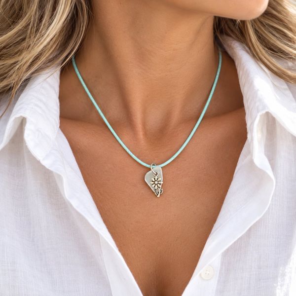 Collier verre poli fleur