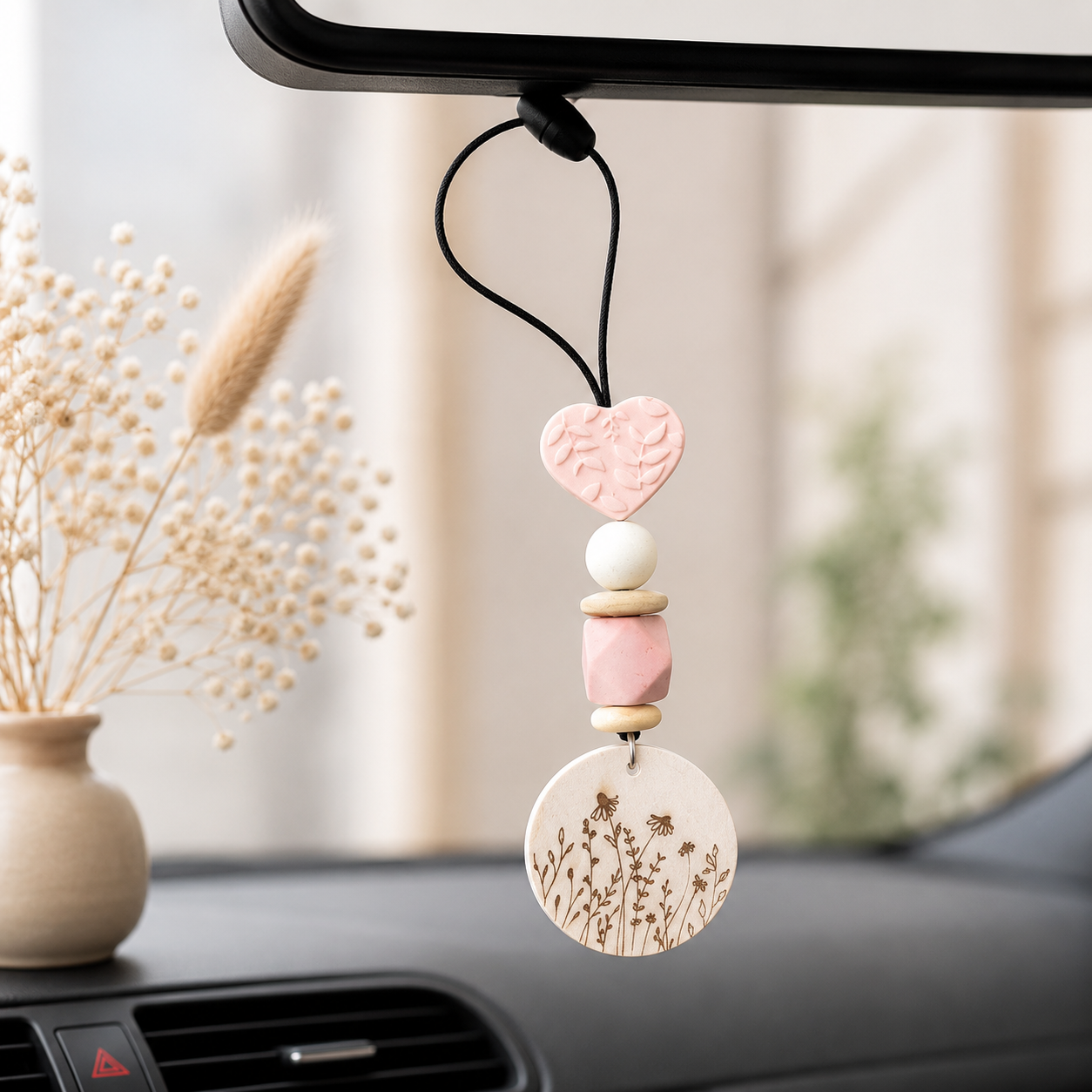 breloque de voiture coeur — charms et bijoux de voiture en bois gravé, fait main