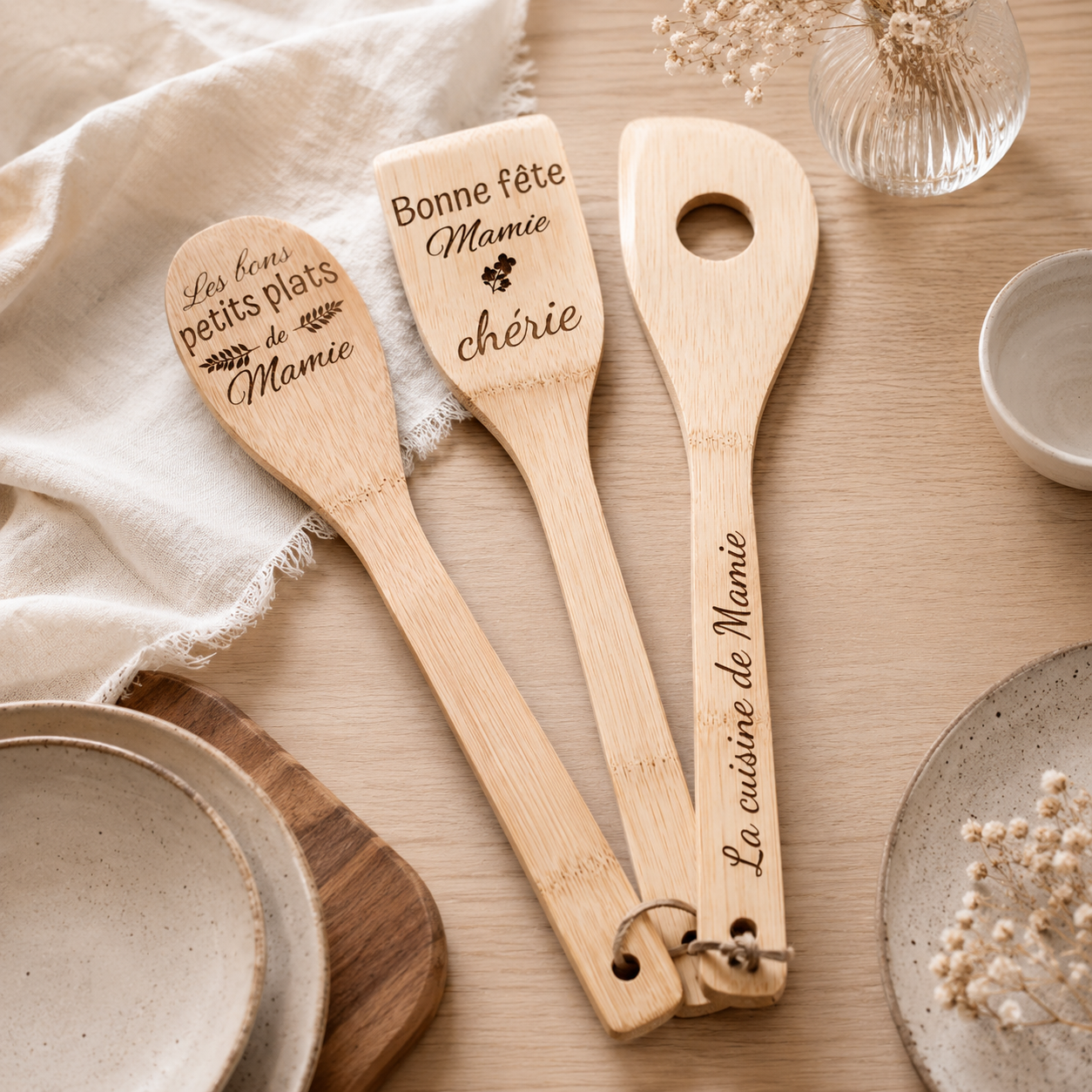 Ustensiles en bois mamie — fêtes en bois gravé, fait main